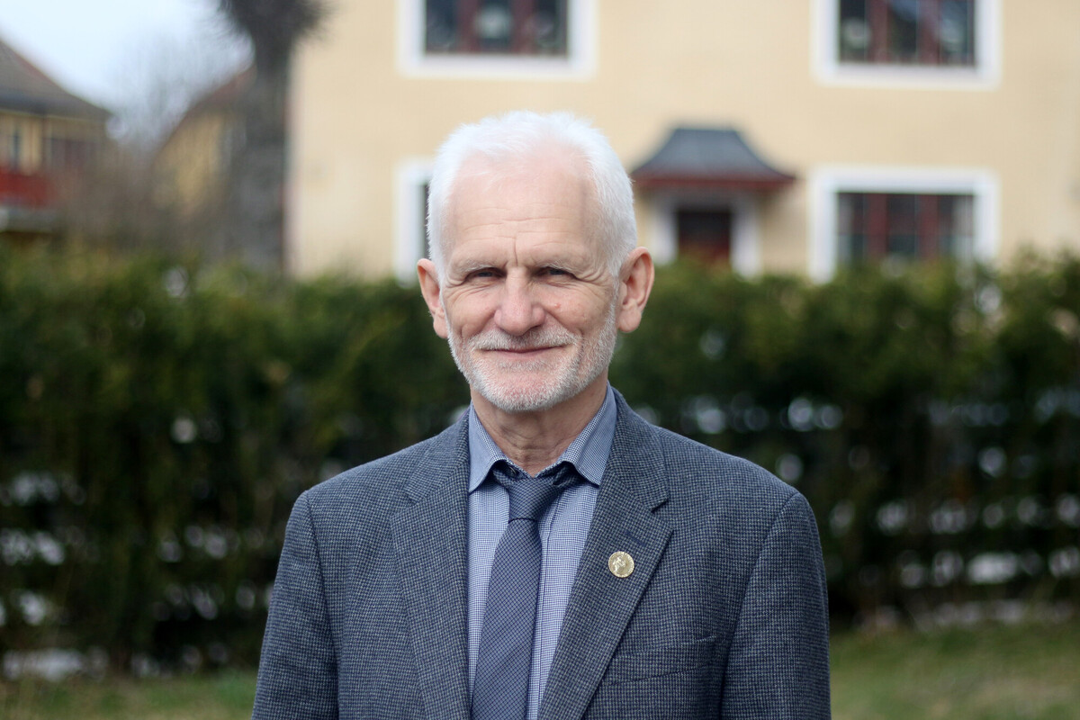 Portrait of Ales Bialiatski at the Right Livelihood Office in Stockholm.